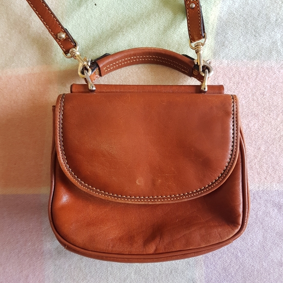 Vintage Handbags - VINTAGE Genuine Italian Leather Bag